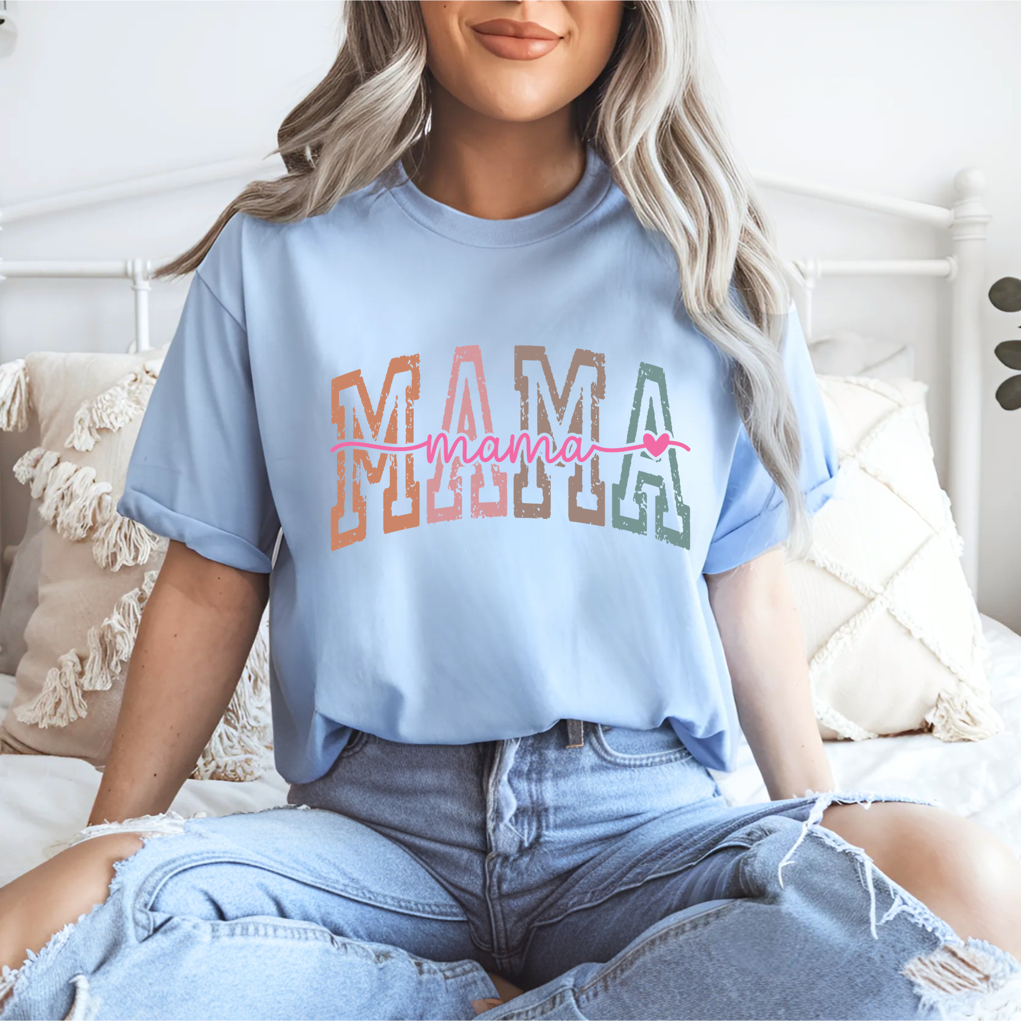 Retro Mama Graphic Tee – Vintage Style Mom Shirt – Cute Motherhood Tee