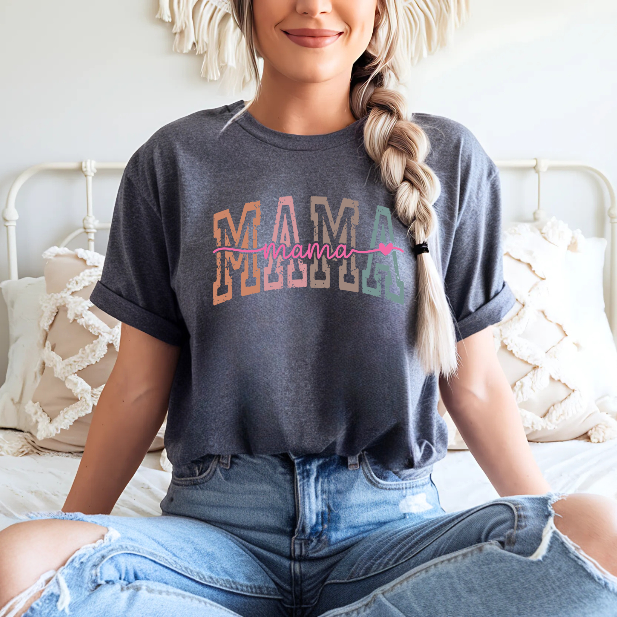 Retro Mama Graphic Tee – Vintage Style Mom Shirt – Cute Motherhood Tee